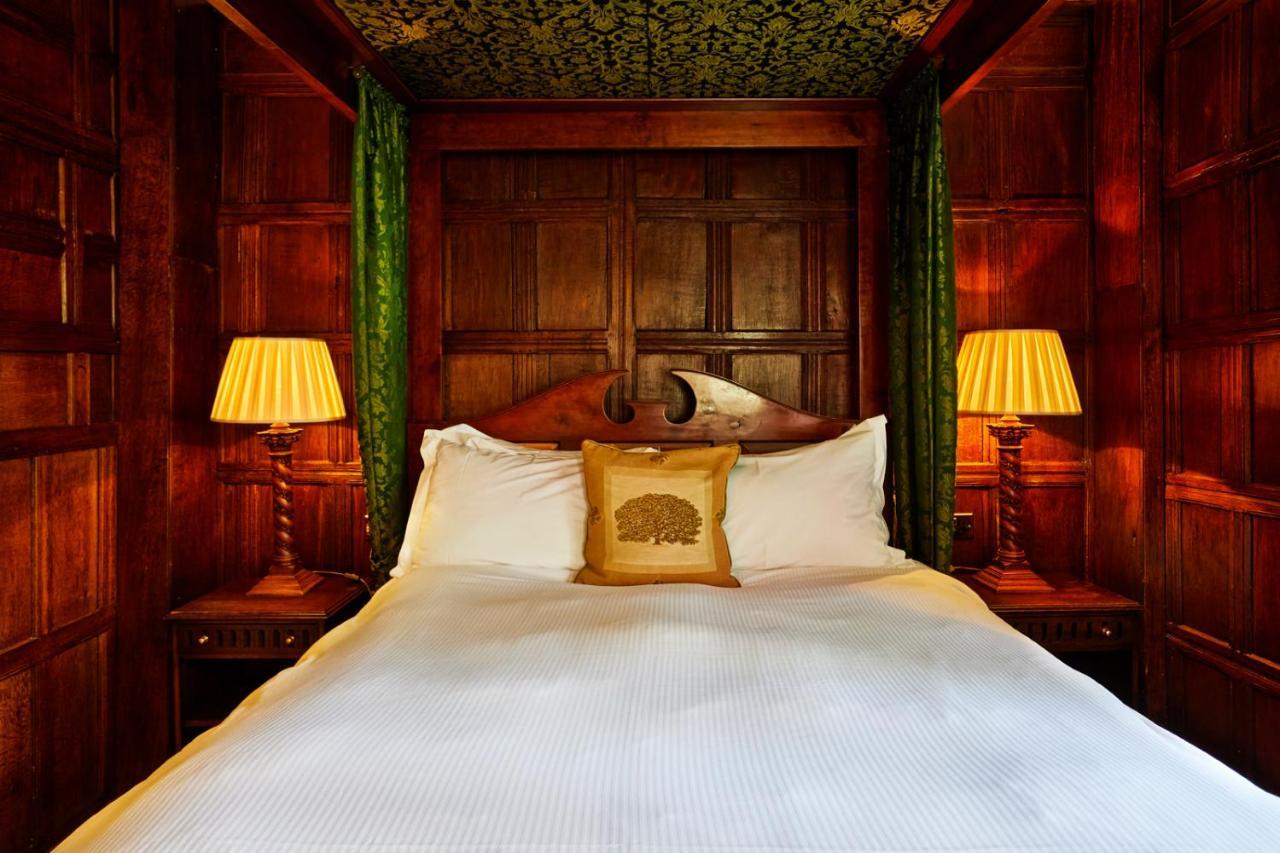 Ockenden Manor Hotel & Spa Cuckfield Extérieur photo