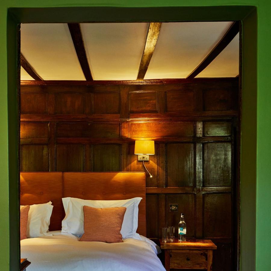Ockenden Manor Hotel & Spa Cuckfield Extérieur photo
