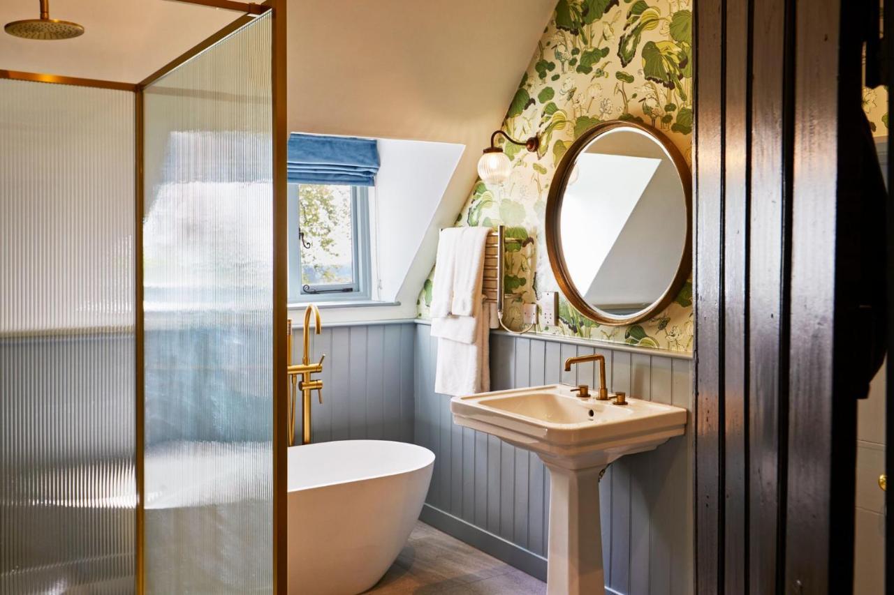 Ockenden Manor Hotel & Spa Cuckfield Extérieur photo