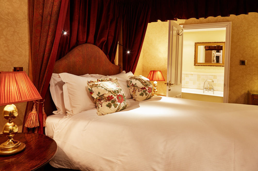 Ockenden Manor Hotel & Spa Cuckfield Extérieur photo