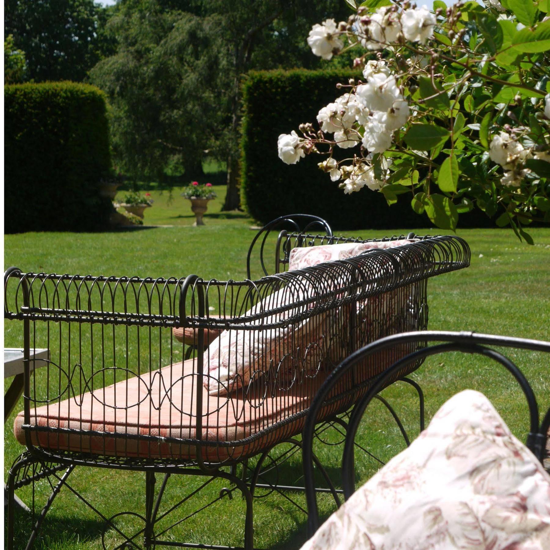 Ockenden Manor Hotel & Spa Cuckfield Extérieur photo