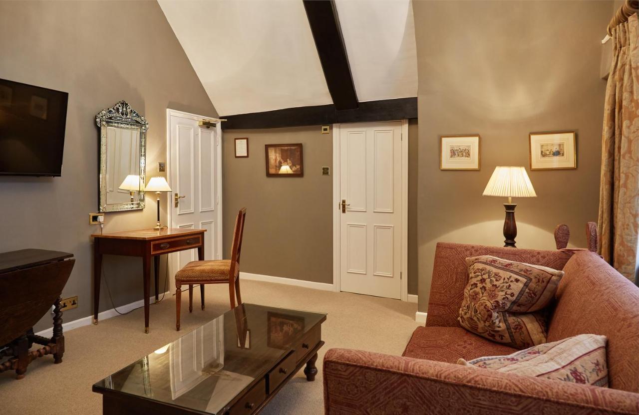 Ockenden Manor Hotel & Spa Cuckfield Extérieur photo
